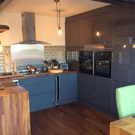Lovely Semi-Beach 2X Pubs -5 Min Walk-Pets Welcome-Parking-Garden Scalby  Exterior foto