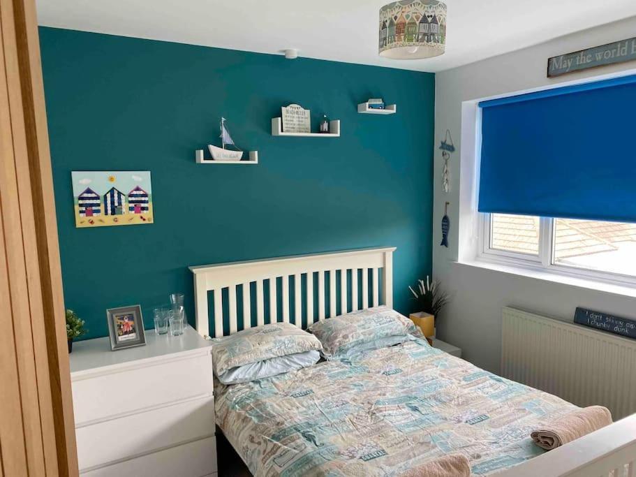 Lovely Semi-Beach 2X Pubs -5 Min Walk-Pets Welcome-Parking-Garden Scalby  Exterior foto